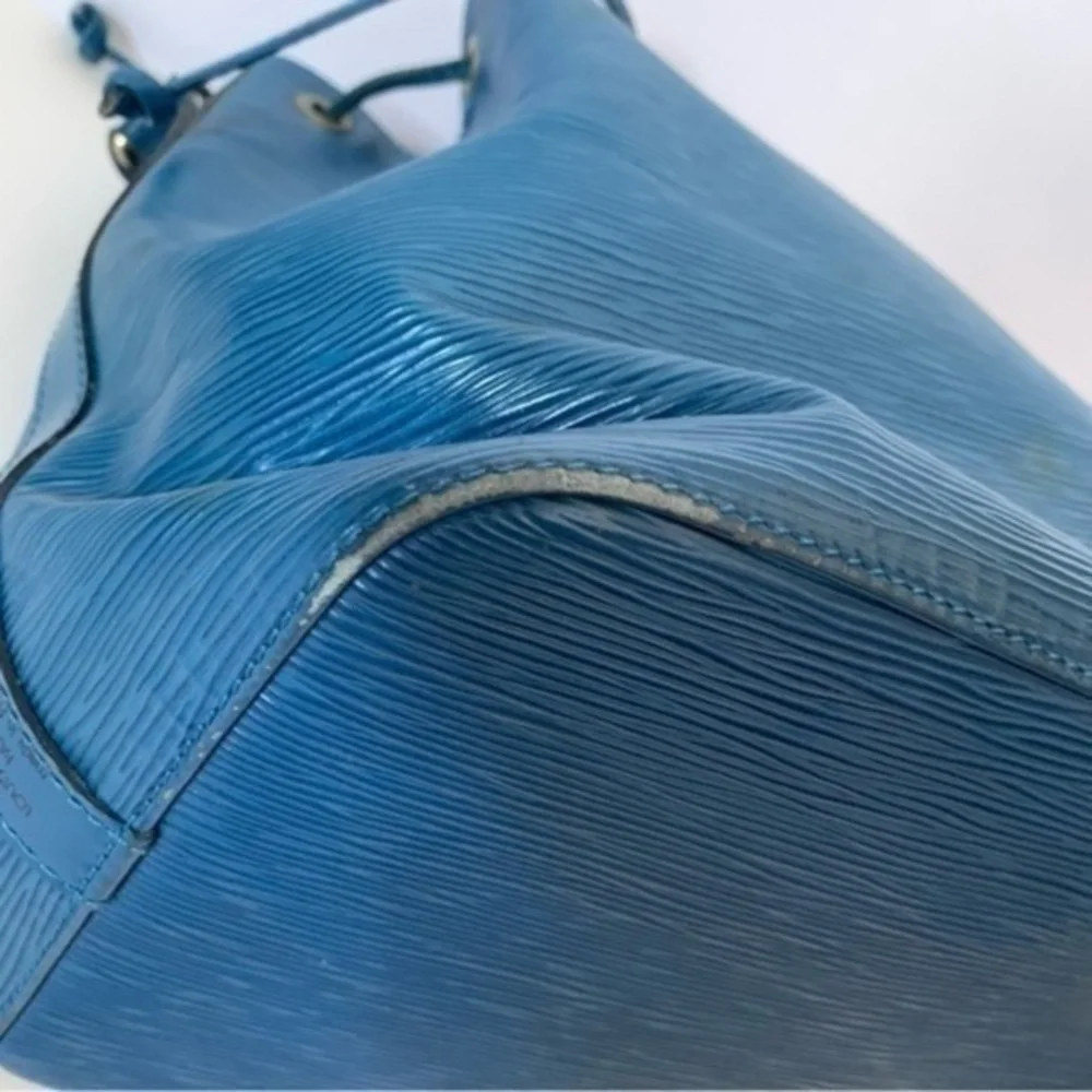 LOUIS VUITTON LV Shoulder Bag Petit Noe Blue Epi - Picture 12 of 16